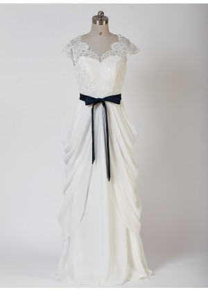 Ivory Scalloped Lace Chiffon Draped Wedding Dress